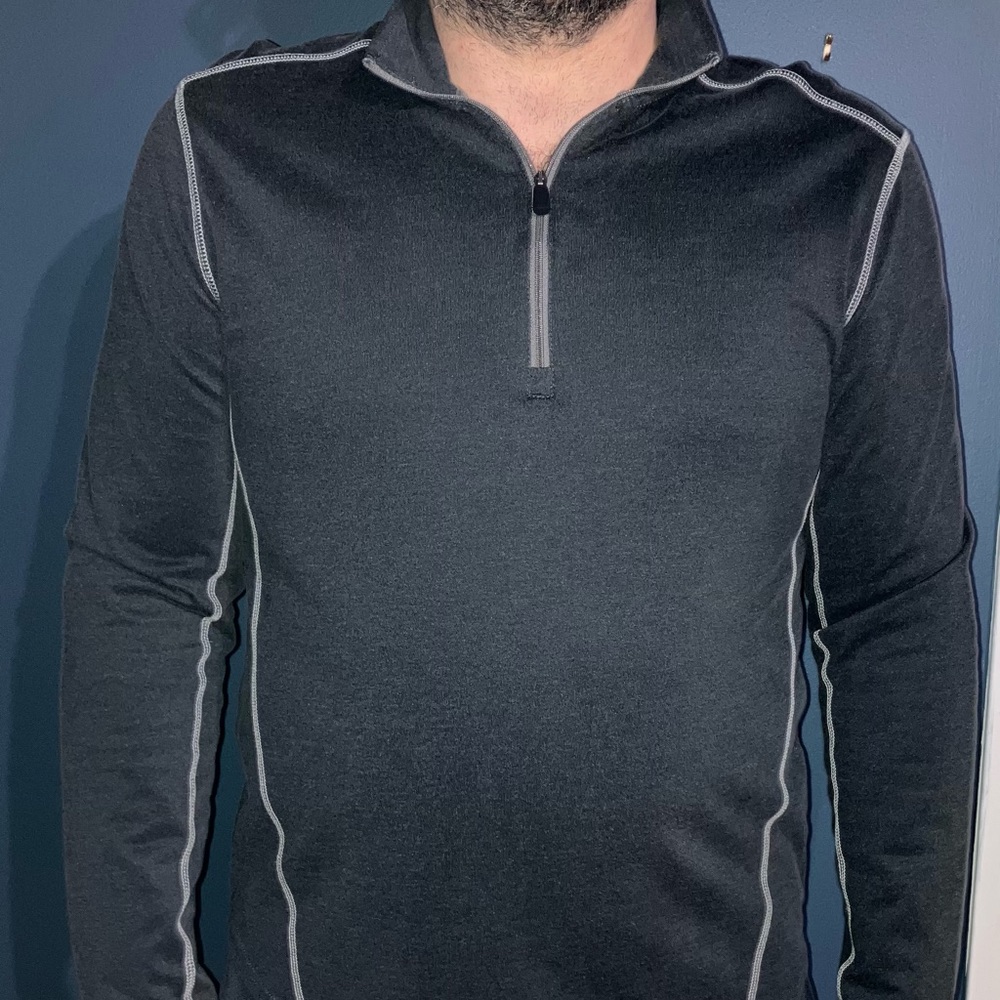 Shirt with zipper good condition